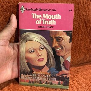 The Mouth of Truth ( Harlequin Romance 2114 / 1977 )